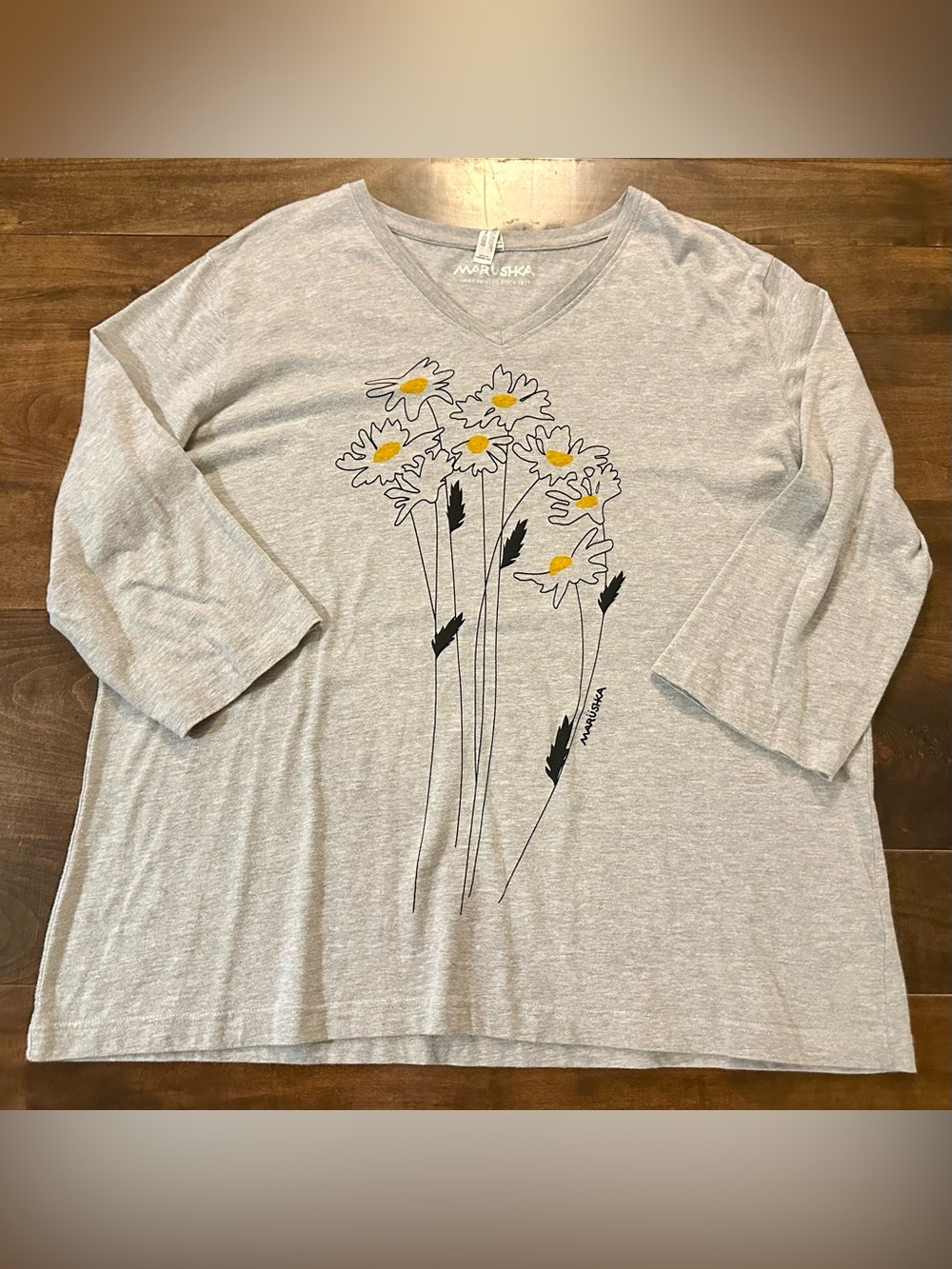 ๐ Set of 3 Handprinted Marushka Tops - Picture 6 of 6